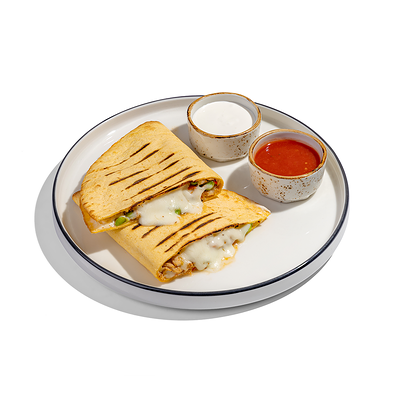 Кесадилья с курицей в Здрасте по цене 850 ₽