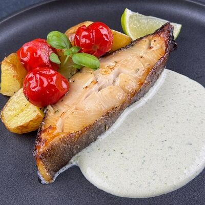 Стейк из палтуса со сливочным песто в По Чесноку по цене 1022 ₽