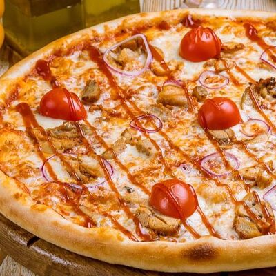 Пицца Чикен барбекю в Papito's Pizza по цене 563 ₽