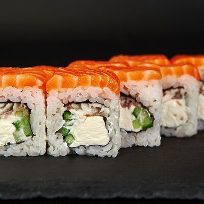 Филадельфия с лососем и угрем в Bao по цене 589 ₽