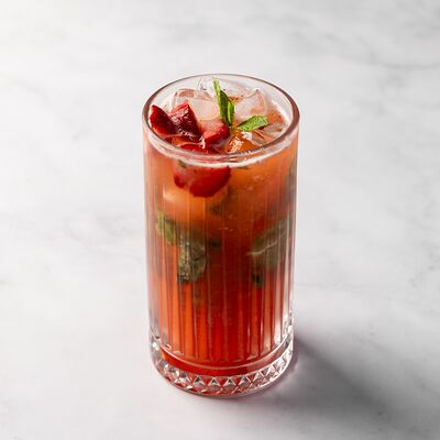 Лимонад Клубника-мята в FOBS по цене 470 ₽