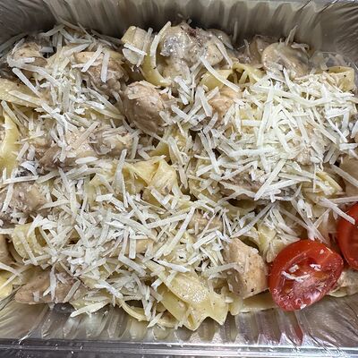 Паста с курицей и грибамив ОстроVok по цене 650 ₽