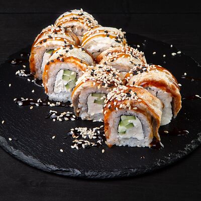 Канадский ролл с огурцом в Pho ma по цене 1164 ₽