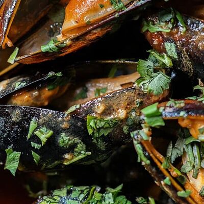 Мидии в соусе том ям в More More по цене 1210