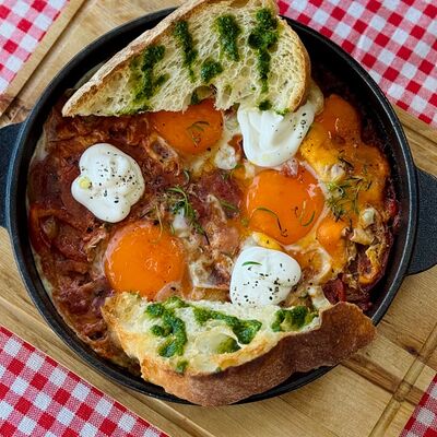Шакшука в La casa della pasta по цене 740 ₽
