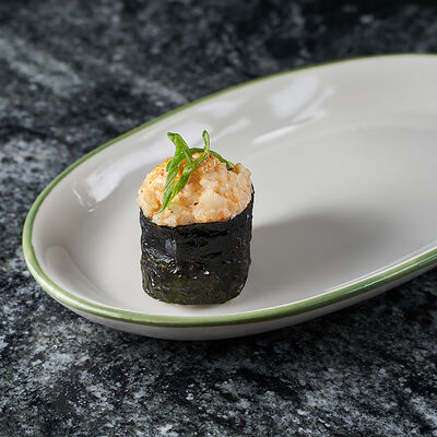Запеченые суши креветкав Суши в бутылке по цене 230 ₽
