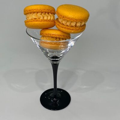 Макарон Апельсин-облепиха в Mindal store&cafe по цене 300 ₽