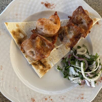 Шашлык из cвинoй шеи в Хинкальная по цене 840 ₽