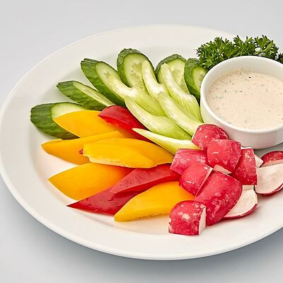 Овощи с соусом блю чиз в Йоркшир по цене 540 ₽
