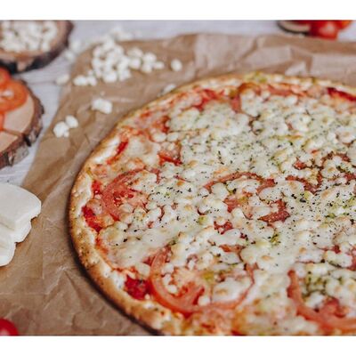 Пицца Маргарита в Pizzburg по цене 11 р.