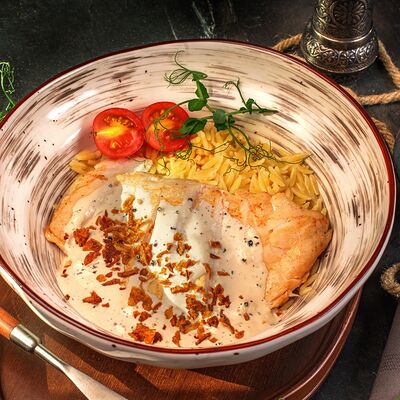 Цыпленок гриль с орзо и перечным соусом в Lamore Mio по цене 570 ₽