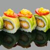 Ролл из креветки темпуре с сальсой из манго и клубники в Marlin Sushi по цене 660