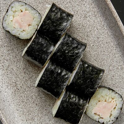 Маки с курицей в 96 азиаток по цене 470 ₽