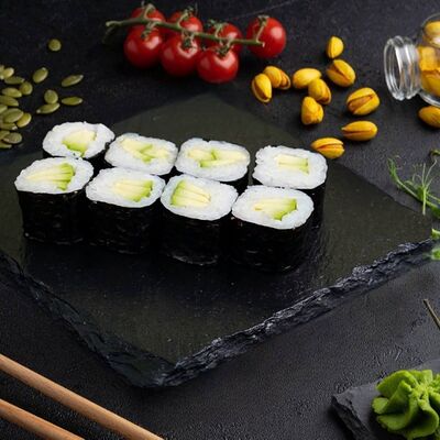 Мини-ролл Авокадо в Самурай SUSHI PREMIUM по цене 299 ₽