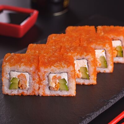 Калифорния с лососем гриль в Многосуши по цене 499 ₽