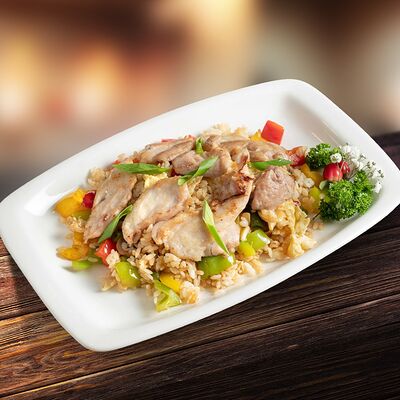 Теппаньяки Рис с курицей в Суши Рай по цене 549 ₽