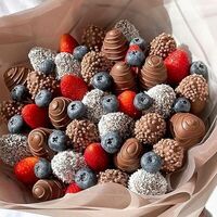 Букет из ягод Тет-а-тет в SweetGift клубника в шоколаде
