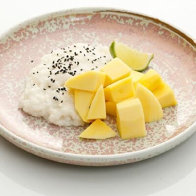 Манго-стики райс в Yay Thai по цене 610 ₽