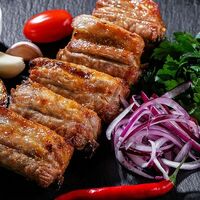 Шашлык из ребрышек ягненка в Пери Шашлыки