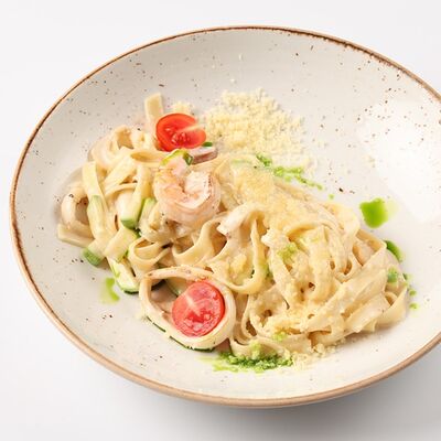 Паста с кальмаром и креветками в Барбарис по цене 410 ₽