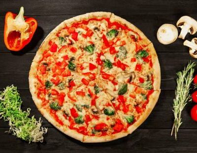 Пицца вегетарианская в Чентуриппе по цене 655 ₽