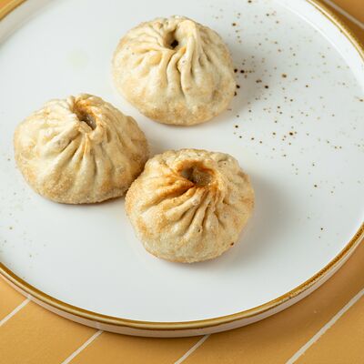 Бууза жаренная с курицей порция (3шт) в Пароварка по цене 310 ₽