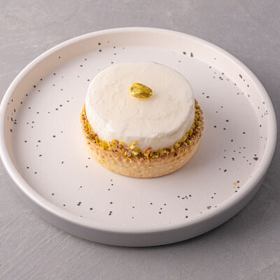 Тарт фисташка - малина в Мечтатели по цене 455 ₽