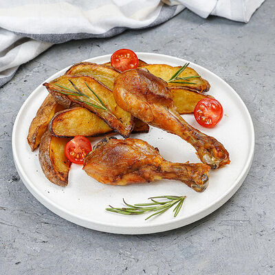 Куриная голень с запечённым картофелем в Магбургер & Братья Караваевы по цене 265