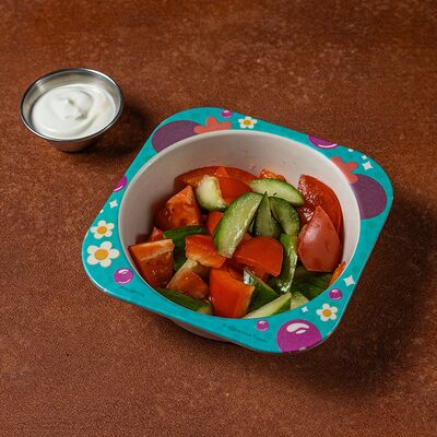 Салат Овощной со сметаной в Хачапури и Вино по цене 209 ₽