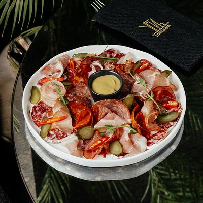 Мясной микс в Уголь по цене 2400 ₽