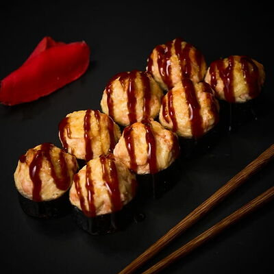 Горячий лосось в Кручу-Верчу! по цене 988 ₽