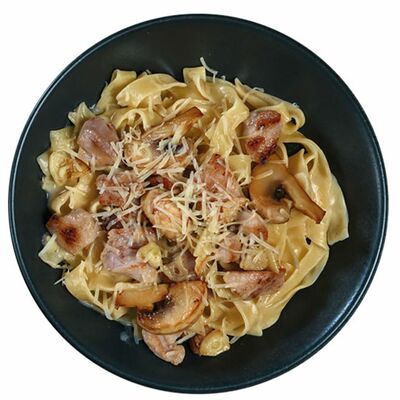 Паста с курицей и грибами в Япошка по цене 389 ₽