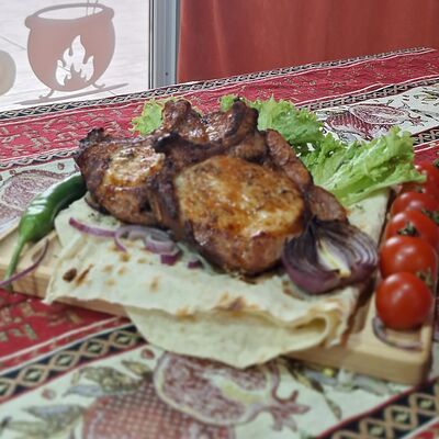 Шашлык из cвинoй корейки в Огонь и дым по цене 400 ₽