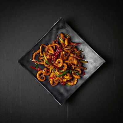 Хрустящая щупальца кальмара в Hungry Dragon по цене 480 ₽