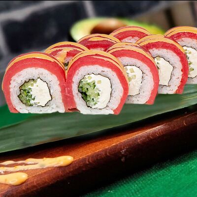Дракон с тунцом в Рыбин Гуд Sushi Premium по цене 925 ₽