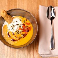 Крем-суп из тыквы со страчателлой в Vivezza