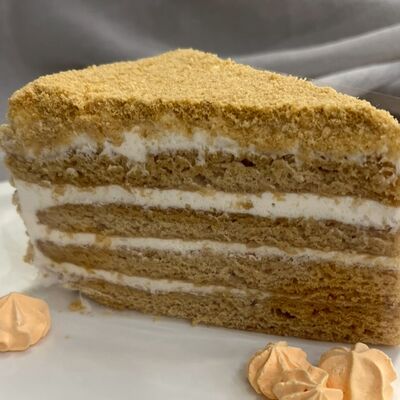 Медовый домашний торт в 18 ложек по цене 338 ₽