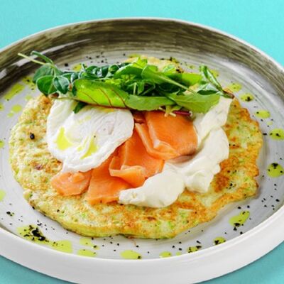 Дранник из цукини с лососем и яйцом пашотв Баклажан по цене 1110 ₽