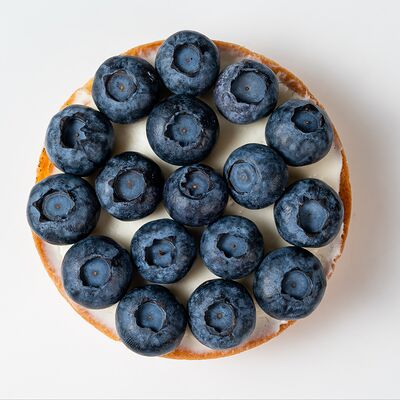 Тарталетка с голубикой в Алёнка по цене 360 ₽