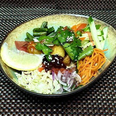 Боул овощной в Локанта по цене 250 ₽