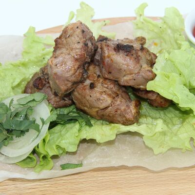 Шашлык из cвинoй шеи с картофелем по-деревенски в Роллбери по цене 265