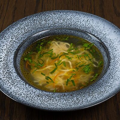 Куриный суп в Семейные традиции по цене 500 ₽