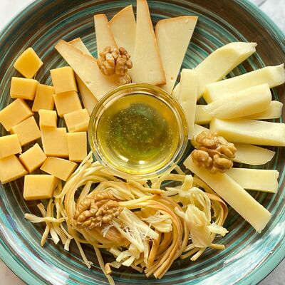 Сырное ассорти в Чайхана Азия Базар по цене 659