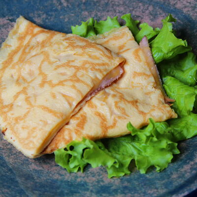 Омлет с птицей и грибами с гренками в Blackberry по цене 11 р.