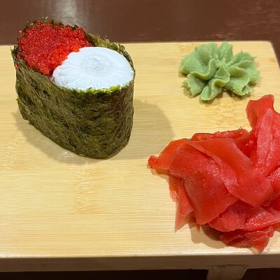 Гунканы с тобико сливочные в Уфтанма по цене 89