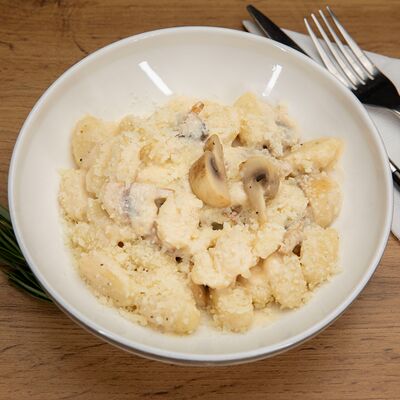 Ньокки картофельные с грибами в Кофейня Чайка по цене 760 ₽