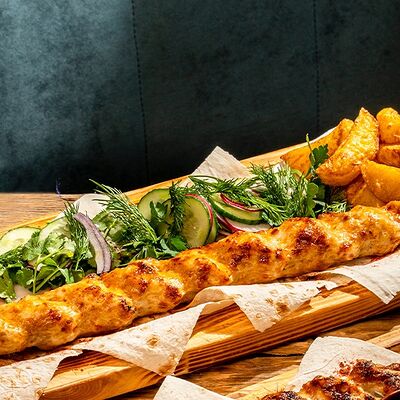 Кебаб из цыпленка с сулугуни в Хочу Пури по цене 660 ₽