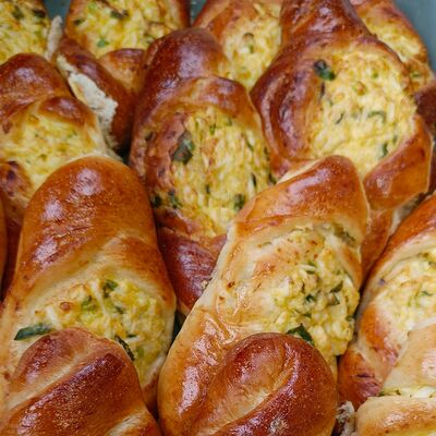 Пирожок с луком и яйцом в Аппетит по цене 55 ₽