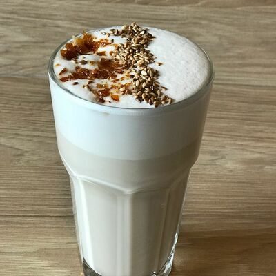 Раф соленая карамель в Traveler's Coffee по цене 379 ₽