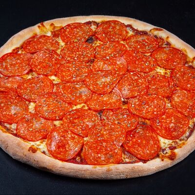 Пицца Пепперони в Булка и Мясо по цене 770 ₽